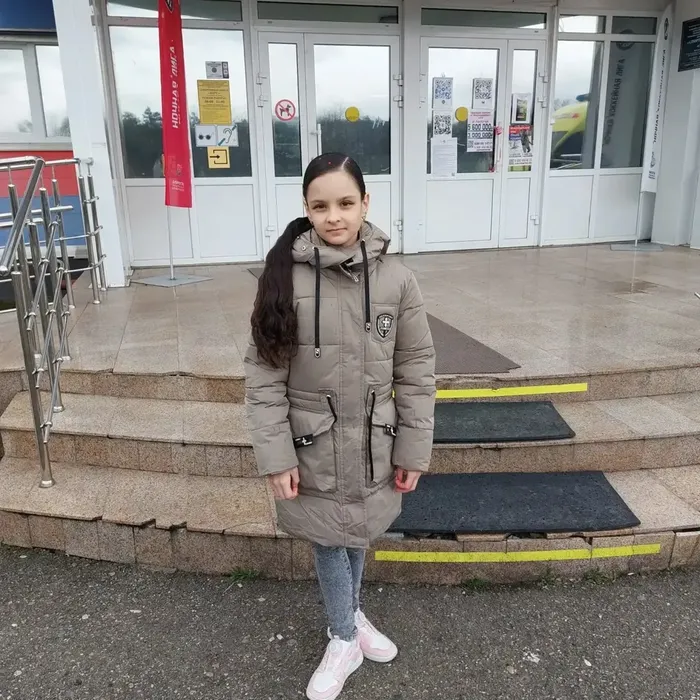 D5A09B84-D218-4BC5-8DD4-CE9E980B08C3