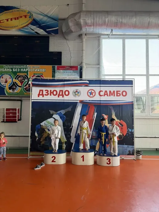 share-photo-6302479926